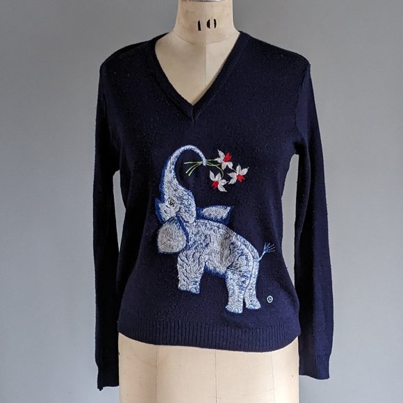 Vintage Embroidered Navy V-Neck Sweater with Elephant Holding Flower Novelty - Picture 1 of 6